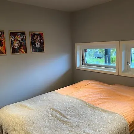Cosy Close To Tromso Airport * Kvaloysletta